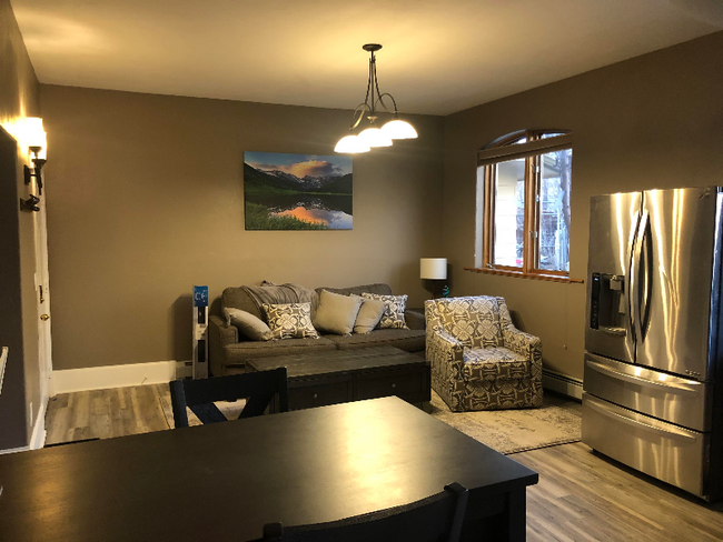 2052 Apple Valley Rd in Lyons, CO - Building Photo - Building Photo