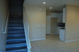 102 S Date Ave in Rialto, CA - Building Photo - Building Photo