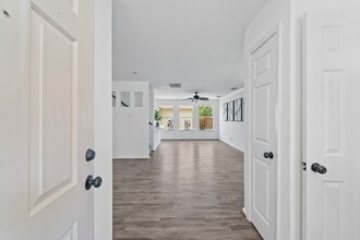 6310 Mountain Pines Ln in Katy, TX - Building Photo - Building Photo