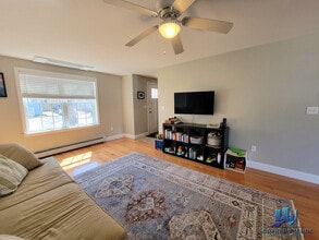 37 Barberry Creek Rd in South Portland, ME - Building Photo - Building Photo