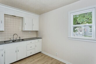 1802 N Market St in Wichita, KS - Building Photo - Building Photo