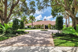 1504 Breakers W Blvd in West Palm Beach, FL - Building Photo - Building Photo