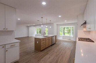 2849 Reedcroft Dr in Farmers Branch, TX - Building Photo - Building Photo