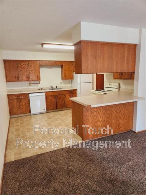 301 6th St S in Moorhead, MN - Building Photo - Building Photo