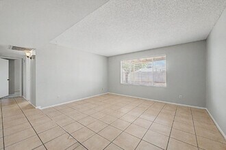 12446 N 36th Dr in Phoenix, AZ - Building Photo - Building Photo