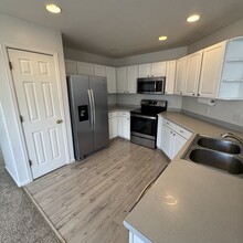 2645 S Kline Cir in Lakewood, CO - Foto de edificio - Building Photo
