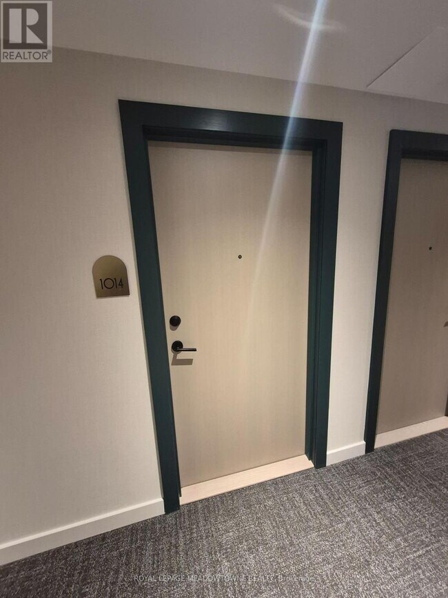 181 Sterling Rd in Toronto, ON - Building Photo - Building Photo