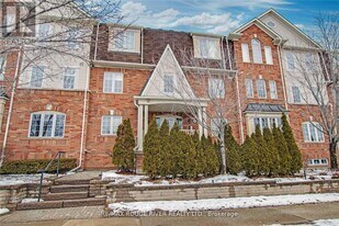 3025 Elmcreek Rd in Mississauga, ON - Building Photo