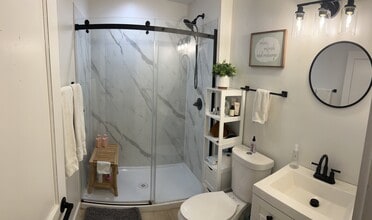 2717 NE Weidler St in Portland, OR - Building Photo - Building Photo