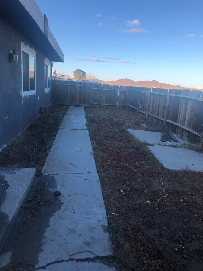 13043 Davenport St And Nearby North Edwards Apartments For Rent North 