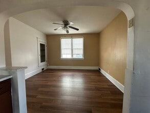 437 Clark St in Morgantown, WV - Building Photo - Building Photo