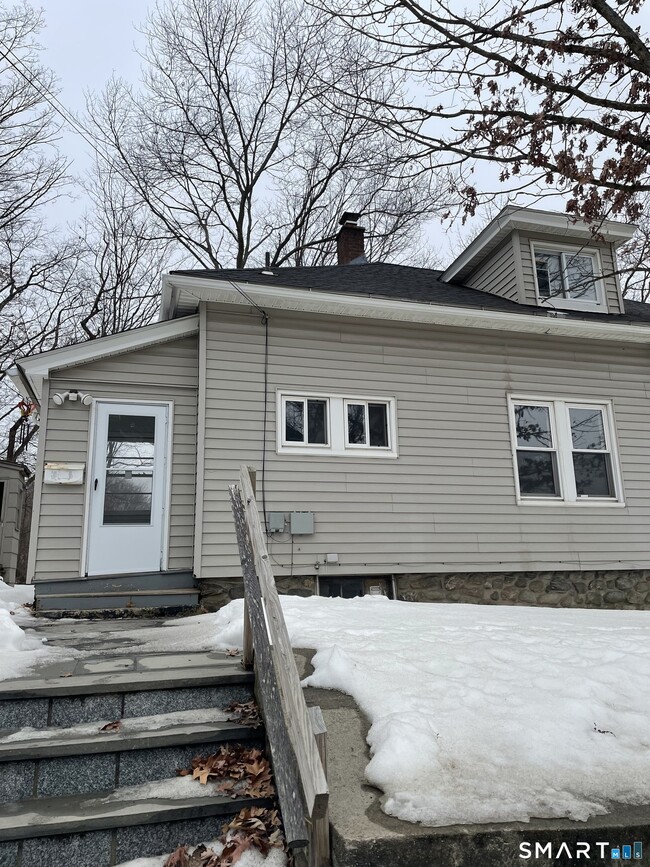 property at 184 Meriden Rd