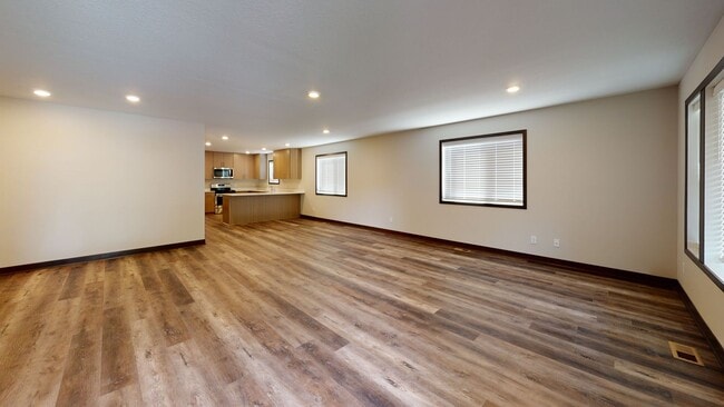 1014 16th Ave SE in Minneapolis, MN - Building Photo - Building Photo