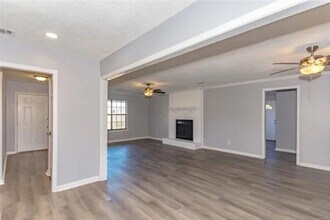 151 Atchison Rd in Hope Hull, AL - Foto de edificio - Building Photo