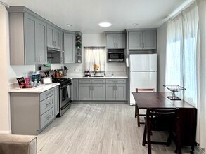 328 S Pickering Way in Montebello, CA - Building Photo - Building Photo