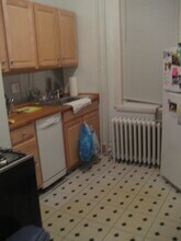 745 S 4th St, Unit 2nd floor in Philadelphia, PA - Building Photo - Building Photo