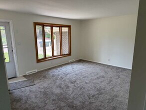 889 W 102nd Pl in Northglenn, CO - Building Photo - Building Photo