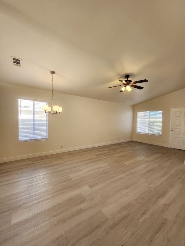 8472 W Gilmore Ave in Las Vegas, NV - Building Photo - Building Photo