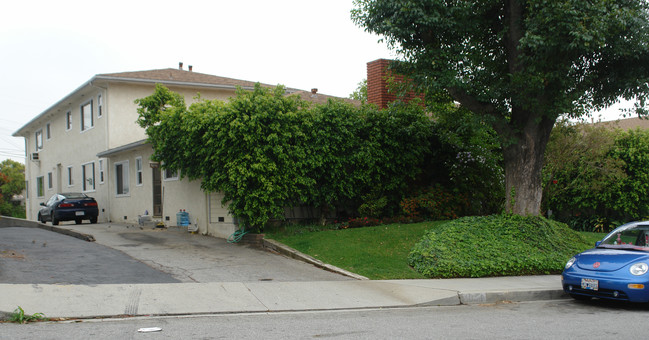 1654 Amberwood Dr in South Pasadena, CA - Foto de edificio - Building Photo