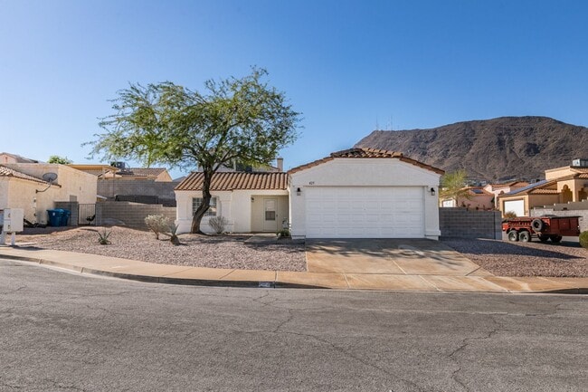 425 Nancy Dr in Henderson, NV - Building Photo - Building Photo