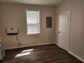 2020 NE 16th Terrace in Oklahoma City, OK - Foto de edificio - Building Photo
