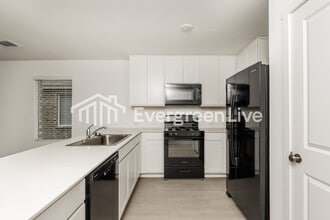 1211 Falcon Hts Dr in Heath, TX - Building Photo - Building Photo