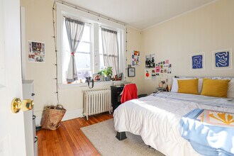 56 Egmont St in Brookline, MA - Foto de edificio - Building Photo