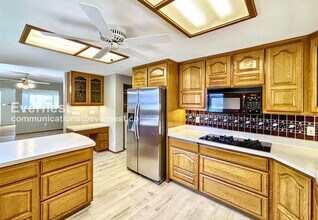 4031 Casita Way in San Diego, CA - Building Photo - Building Photo