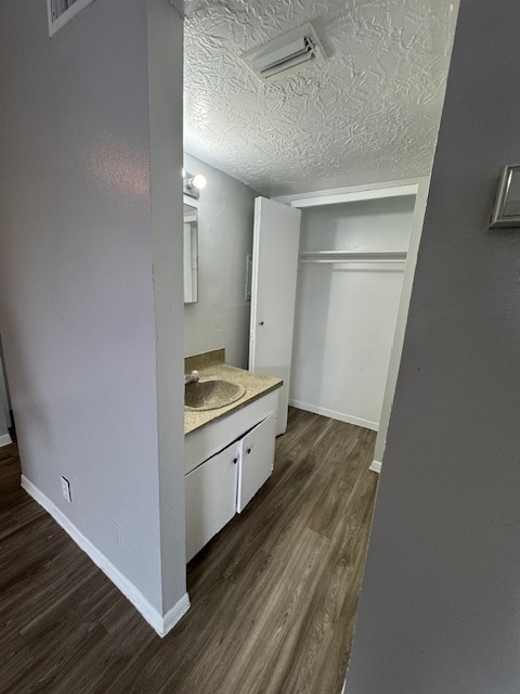 5220 Weber Rd in Corpus Christi, TX - Building Photo - Building Photo