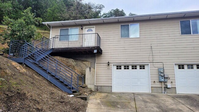 499 Maylea Pl in Canyonville, OR - Building Photo - Building Photo