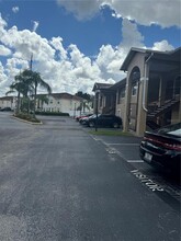 8834 Coral Palms Ct in Kissimmee, FL - Building Photo - Building Photo