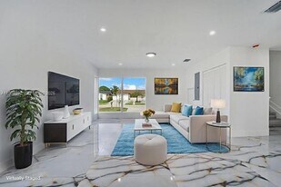 16315 SW 107th Ave in Miami, FL - Building Photo