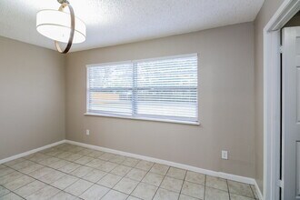 2514 Arlex Dr E in Jacksonville, FL - Building Photo - Building Photo