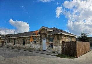 5600 Nightingale Ave in McAllen, TX - Building Photo - Building Photo