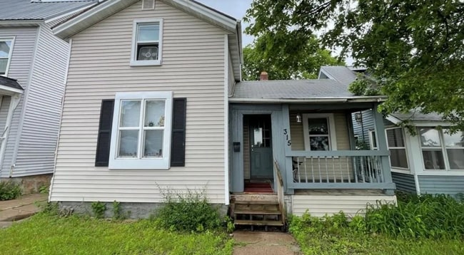 315 N Dewey St in Eau Claire, WI - Building Photo - Building Photo