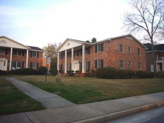 South Saluda Apartments in Columbia, SC - Foto de edificio - Building Photo