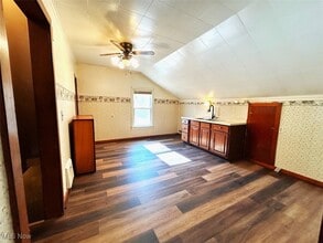 828 Cove Rd in Weirton, WV - Building Photo - Building Photo