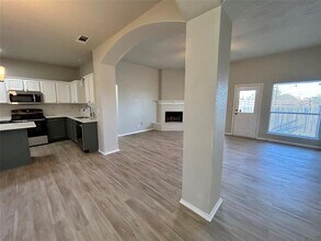 928 Carlin Ln in Burleson, TX - Building Photo - Building Photo