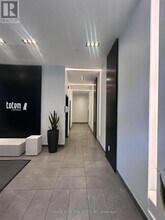 17-717 Dundonald St in Toronto, ON - Building Photo - Building Photo