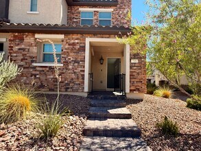 735 Pickled Pepper Pl in Henderson, NV - Building Photo - Building Photo