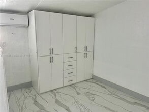 6660 Johnson St in Hollywood, FL - Building Photo - Building Photo