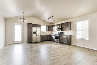 2525 Guildhall Ln in Lexington, KY - Building Photo - Building Photo