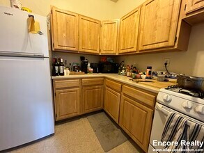 98 New Whitney St, Unit 376-1 in Boston, MA - Building Photo - Building Photo