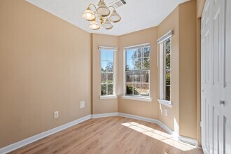 7253 Crestside Dr in Austell, GA - Building Photo - Building Photo