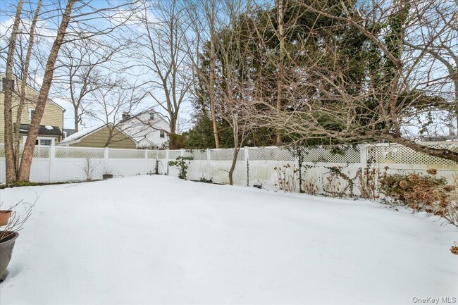 182 Madison Rd in Scarsdale, NY - Building Photo - Building Photo
