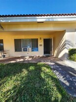 2709 NE 32nd St in Fort Lauderdale, FL - Building Photo