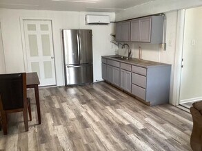 215 Barracuda St in Bayou Vista, TX - Building Photo - Building Photo