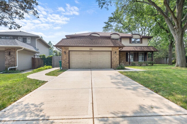 108 Holly Ct in Wheeling, IL - Building Photo - Building Photo