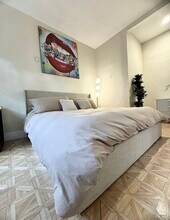 8956 Norma Pl in West Hollywood, CA - Foto de edificio - Building Photo