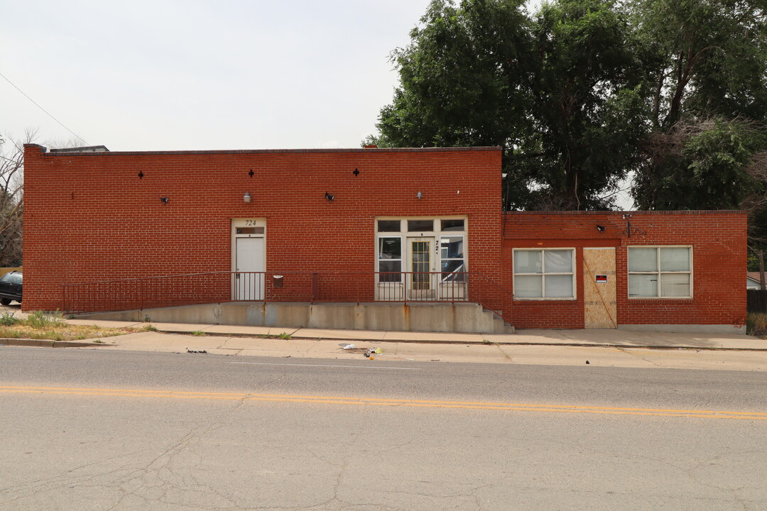 724 E 8th St in Pueblo, CO - Building Photo